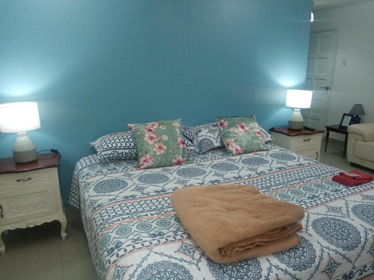 Strenua - Las Quintanas Hostel Trujillo Luaran gambar