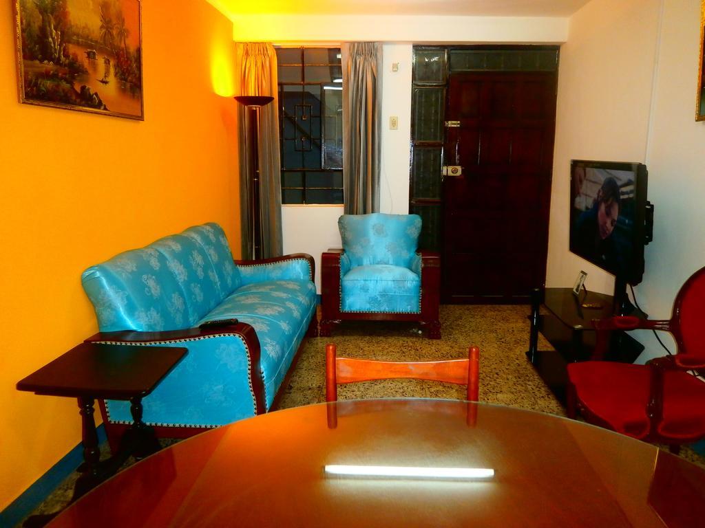 Strenua - Las Quintanas Hostel Trujillo Luaran gambar