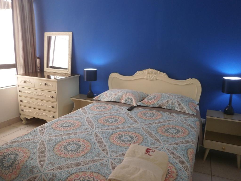 Strenua - Las Quintanas Hostel Trujillo Luaran gambar