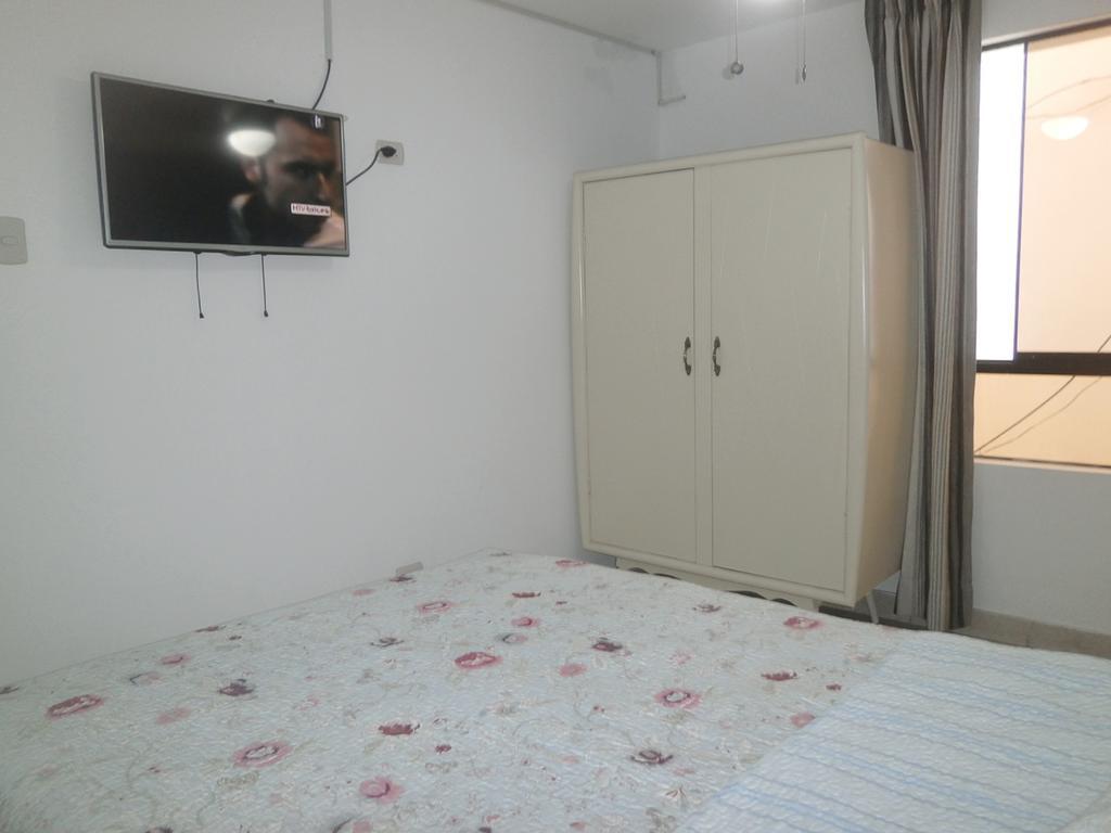 Strenua - Las Quintanas Hostel Trujillo Luaran gambar