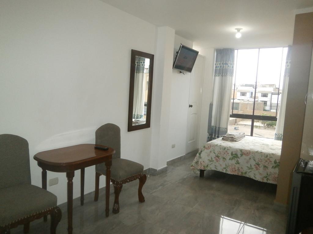 Strenua - Las Quintanas Hostel Trujillo Luaran gambar