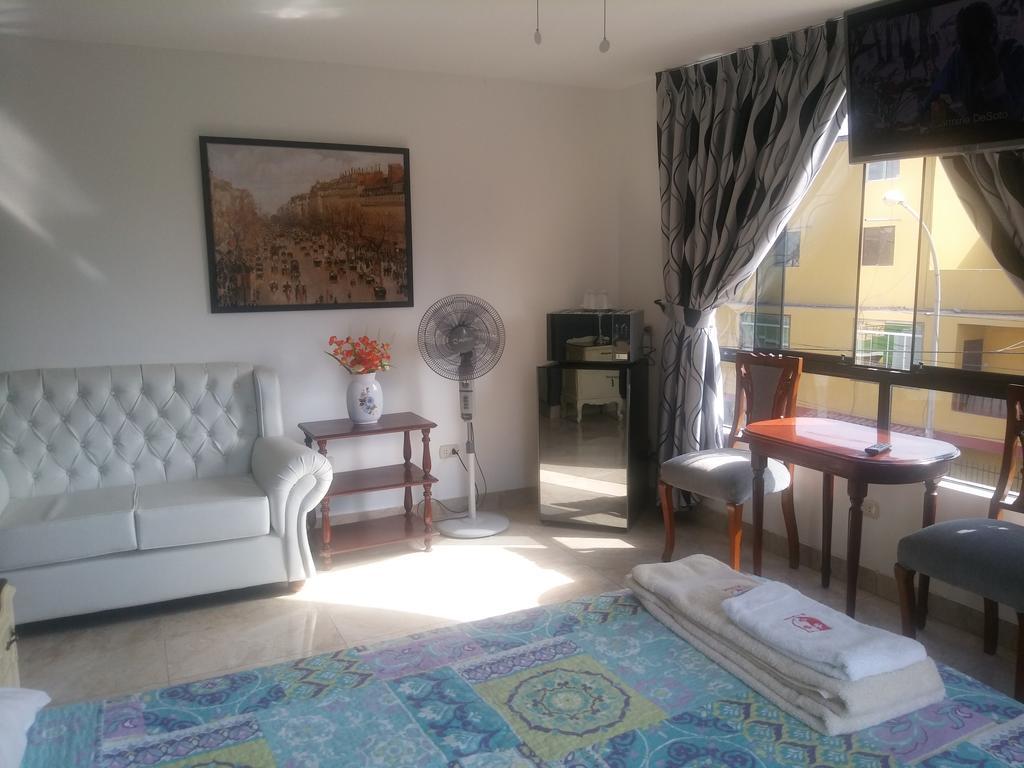 Strenua - Las Quintanas Hostel Trujillo Luaran gambar